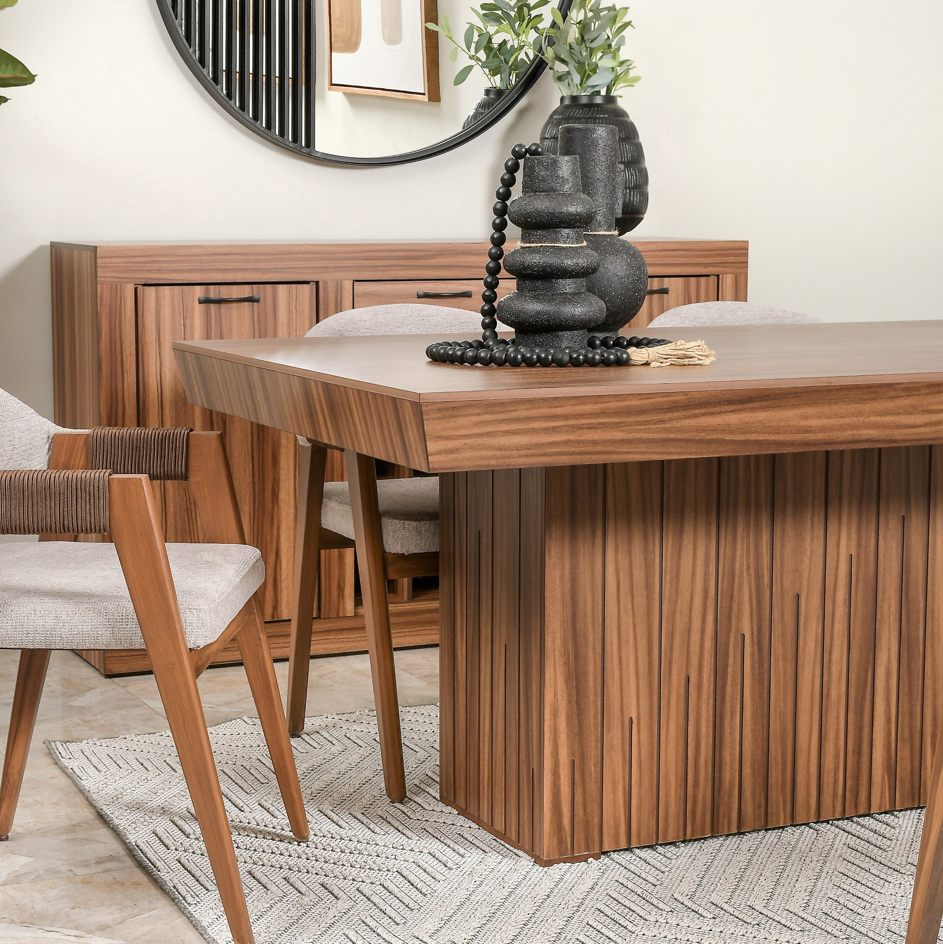 Mesa Lumin p/6 + Silla Tiffany