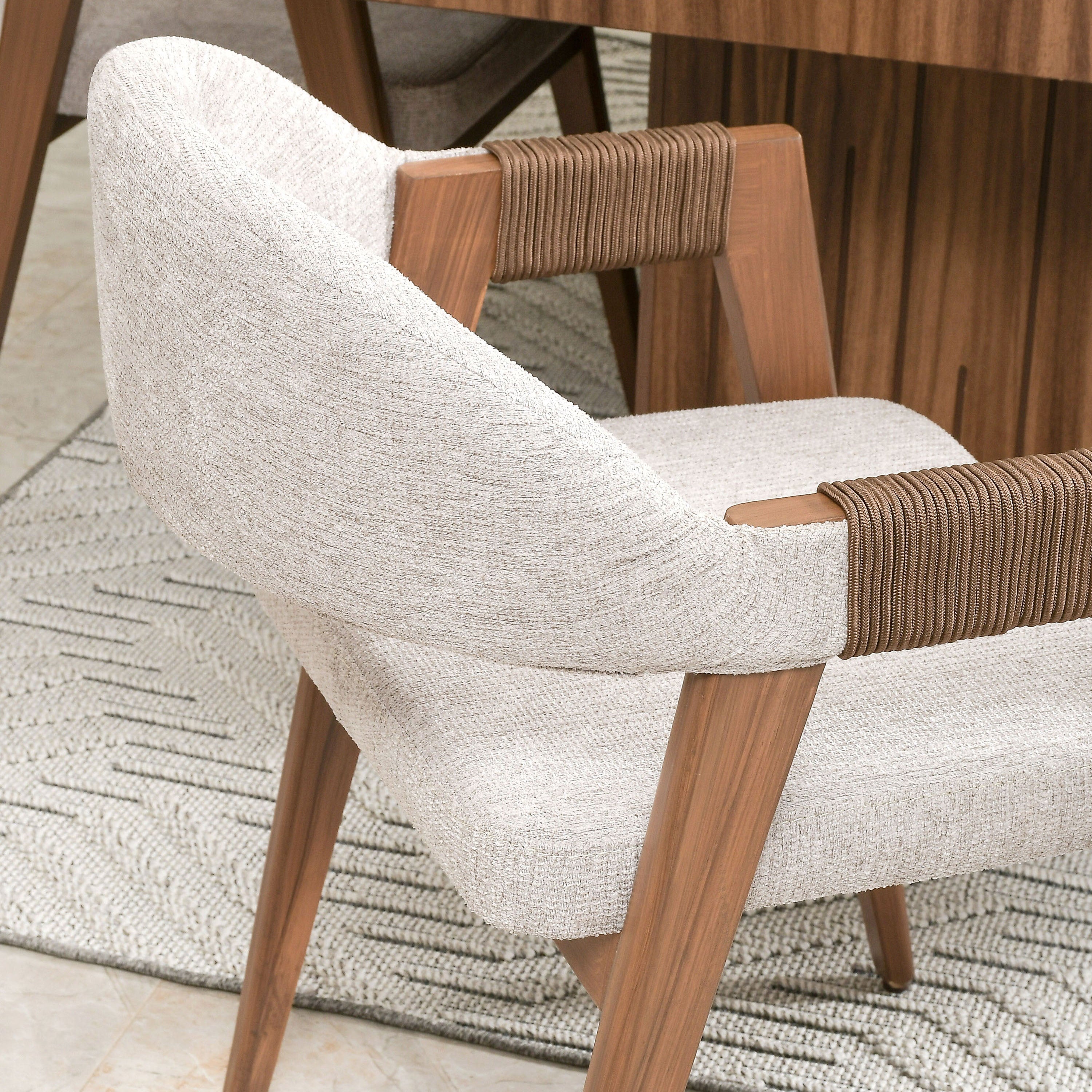 Mesa Lumin p/6 + Silla Tiffany